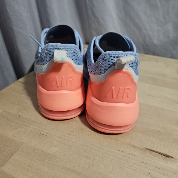 Nike Air Max Motion 2, Womens, 8.5, Sneakers - Picture 6 of 7